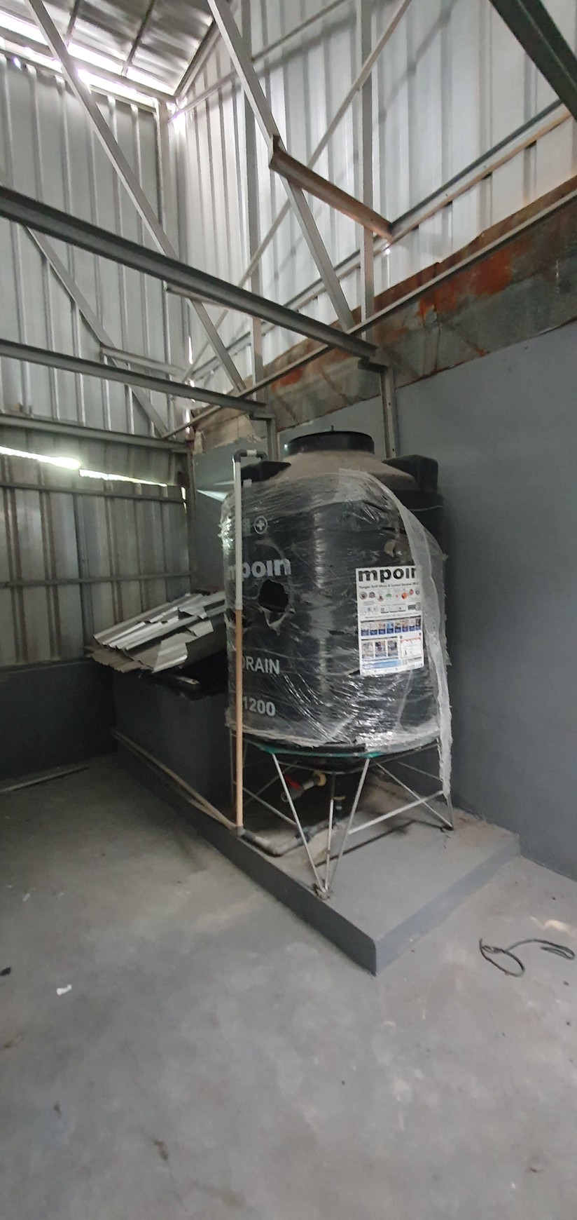 Ruko Artha Gading Boulevard depan Kirana, Kelapa Gading. Rapih, bersih, siap pakai. Selesai renovasi akhir 2024