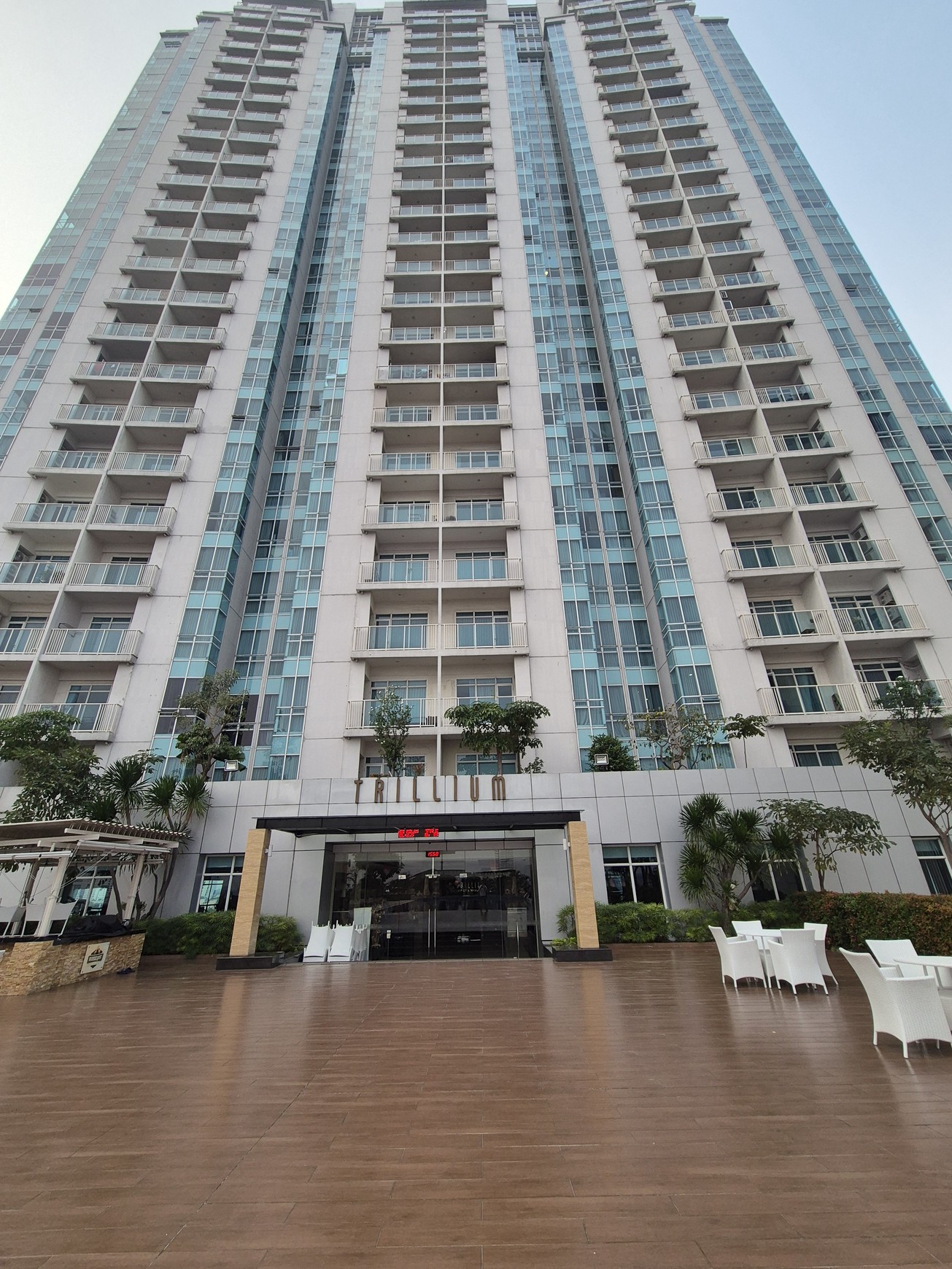 Apartemen Trillium SIAP HUNI full furnished 3BR TOWER B Surabaya Pusat