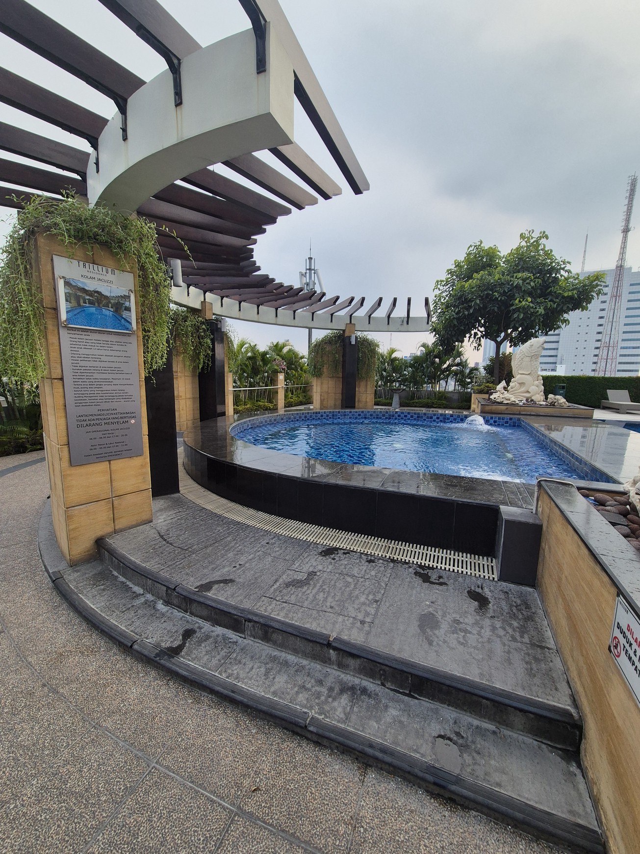 Apartemen Trillium SIAP HUNI full furnished 3BR TOWER B Surabaya Pusat