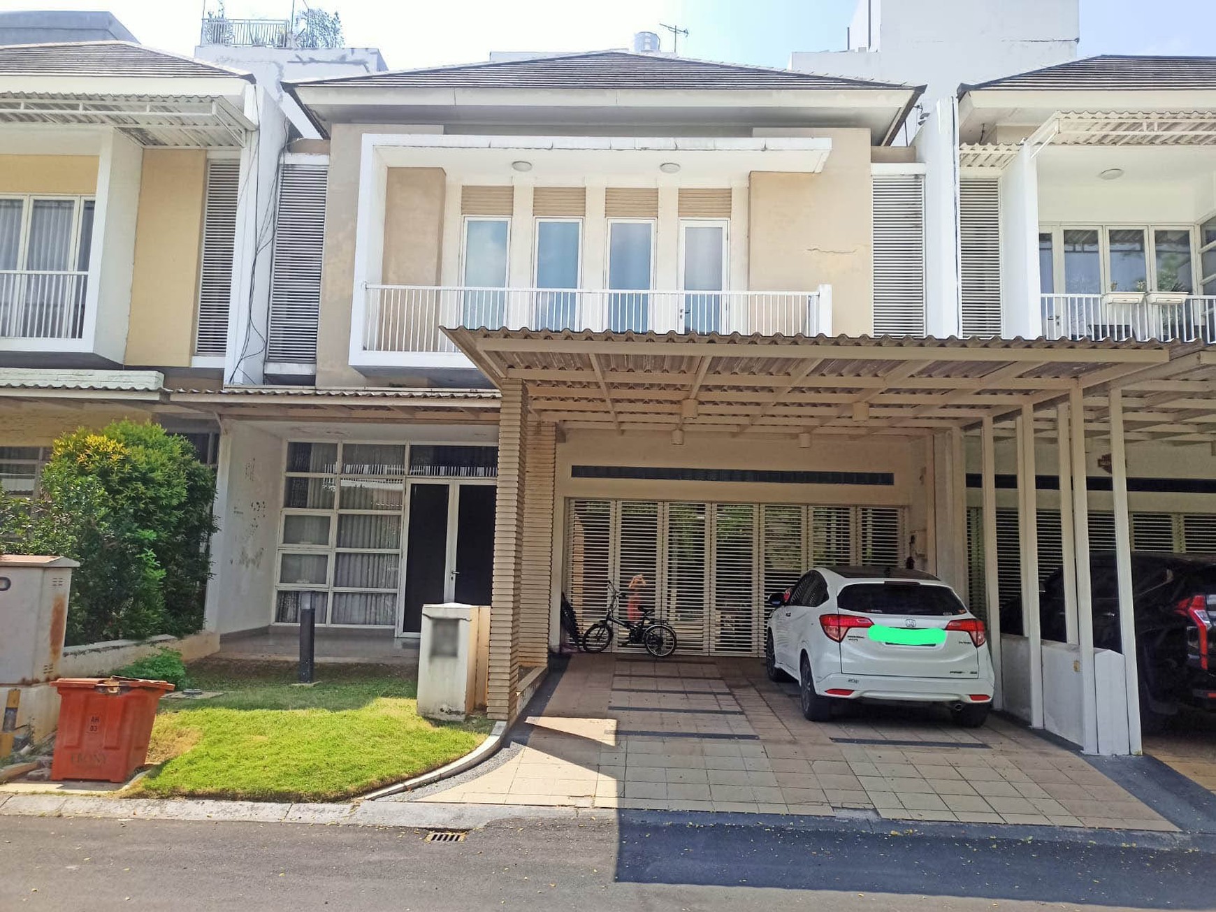 Rumah Grand Orchard, Ebony, Kelapa Gading