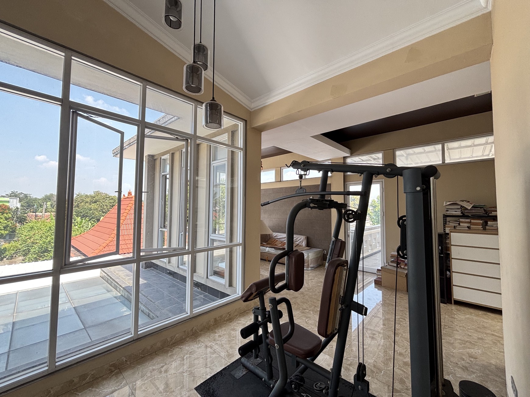 Rumah Villa  3 lantai di Belakang Bukit Golf Cibubur