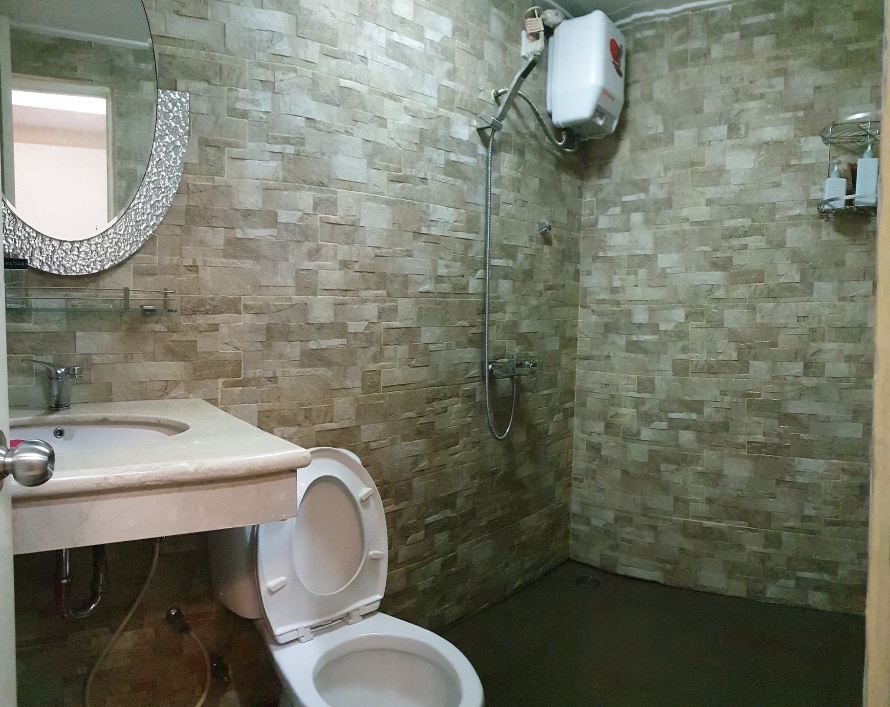 Dijual Cepat Apartemen Studio Season City Tower C, Full Furnished Lantai 30 di Jakarta Barat