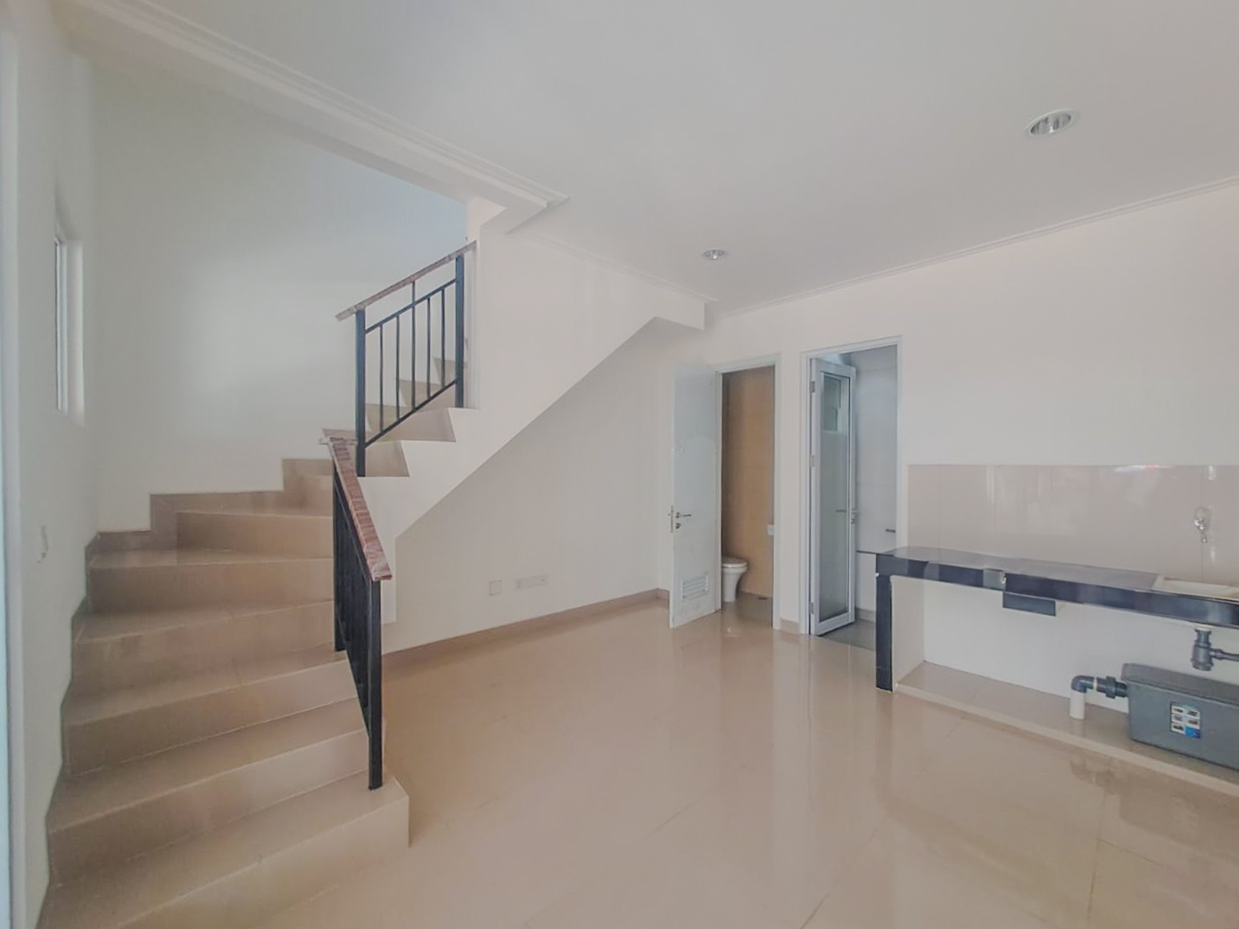 RUMAH SIAP HUNI SEDAYU CITY, CLUSTER WINTERVILLE, DEKAT CAKUNG, KELAPA GADING, SUNTER