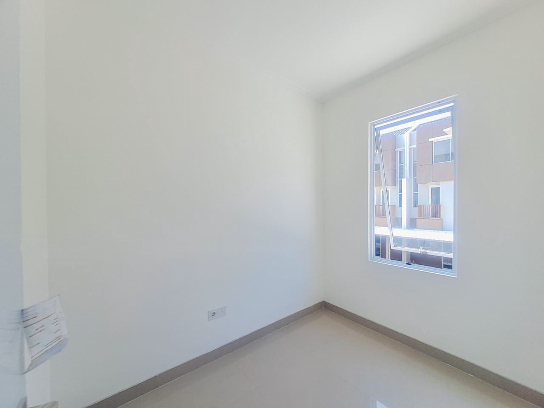 RUMAH SIAP HUNI SEDAYU CITY, CLUSTER WINTERVILLE, DEKAT CAKUNG, KELAPA GADING, SUNTER