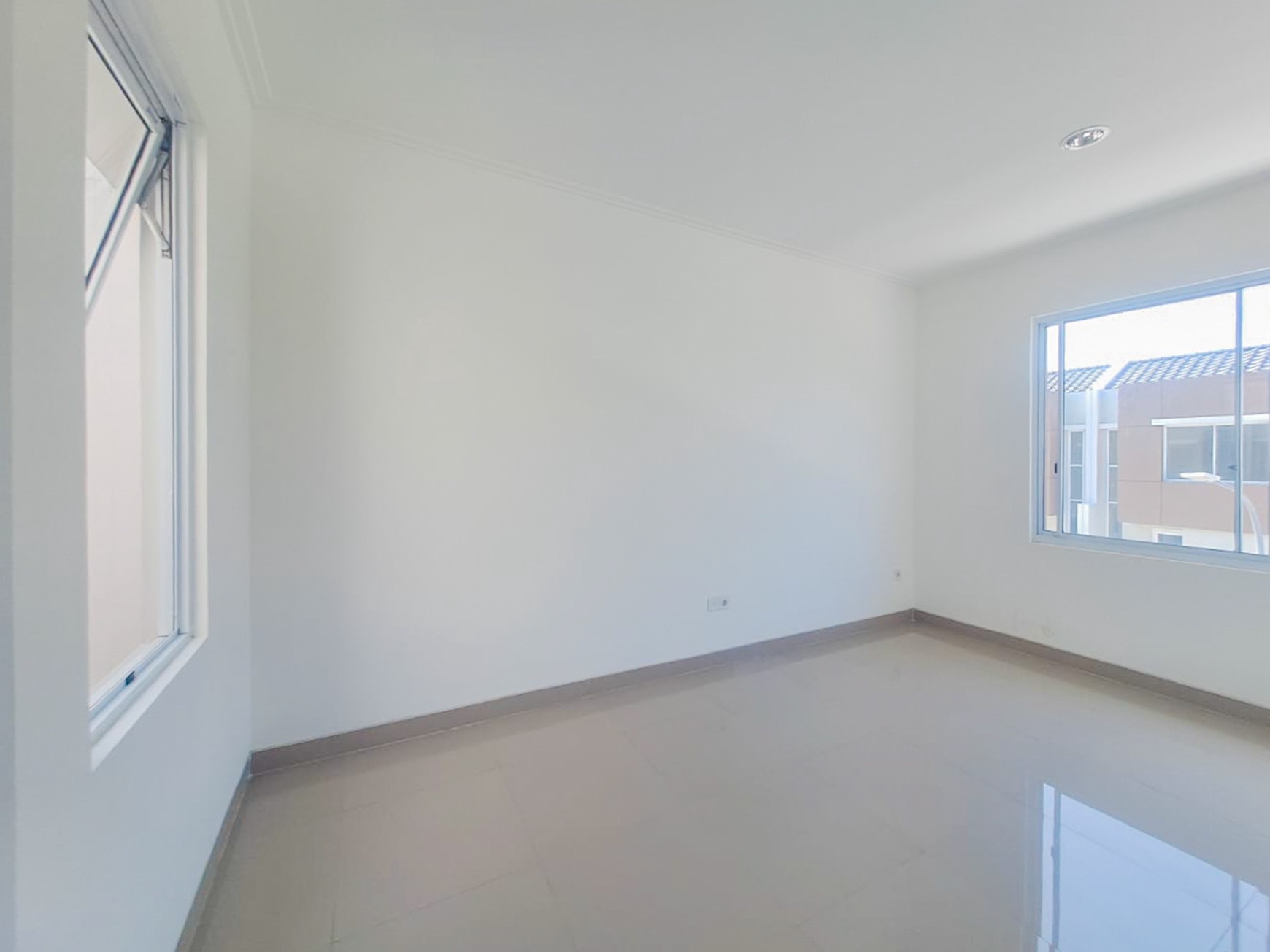 RUMAH SIAP HUNI SEDAYU CITY, CLUSTER WINTERVILLE, DEKAT CAKUNG, KELAPA GADING, SUNTER