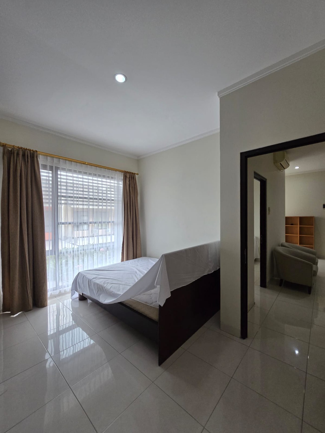 Dijual Cepat Rumah dalam cluster,2 lantai di Bintaro 9