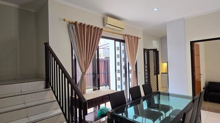 Dijual Cepat Rumah dalam cluster,2 lantai di Bintaro 9