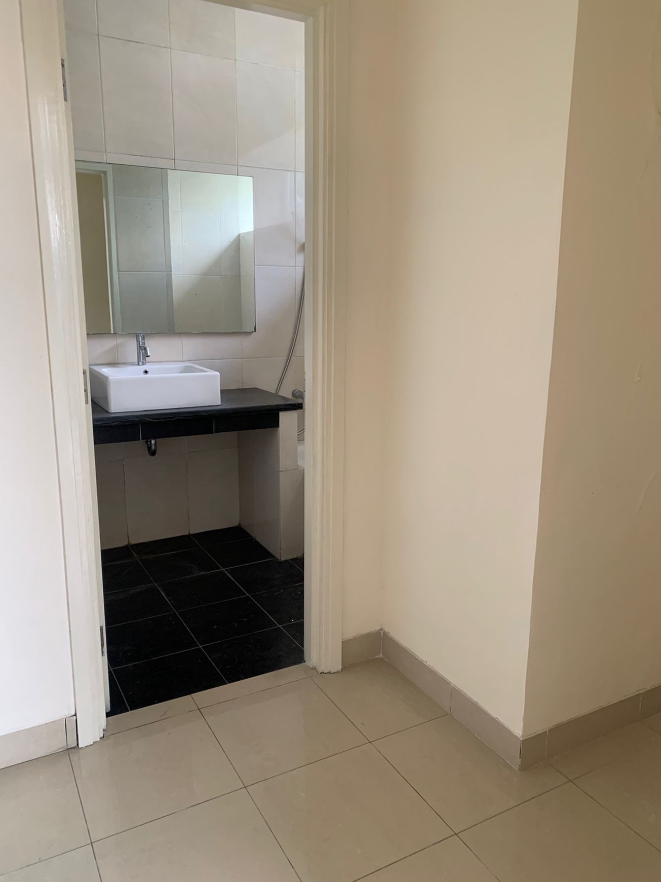 Rumah 2 lantai,dalam cluster,lingkungan ok di Bintaro Jaya 7
