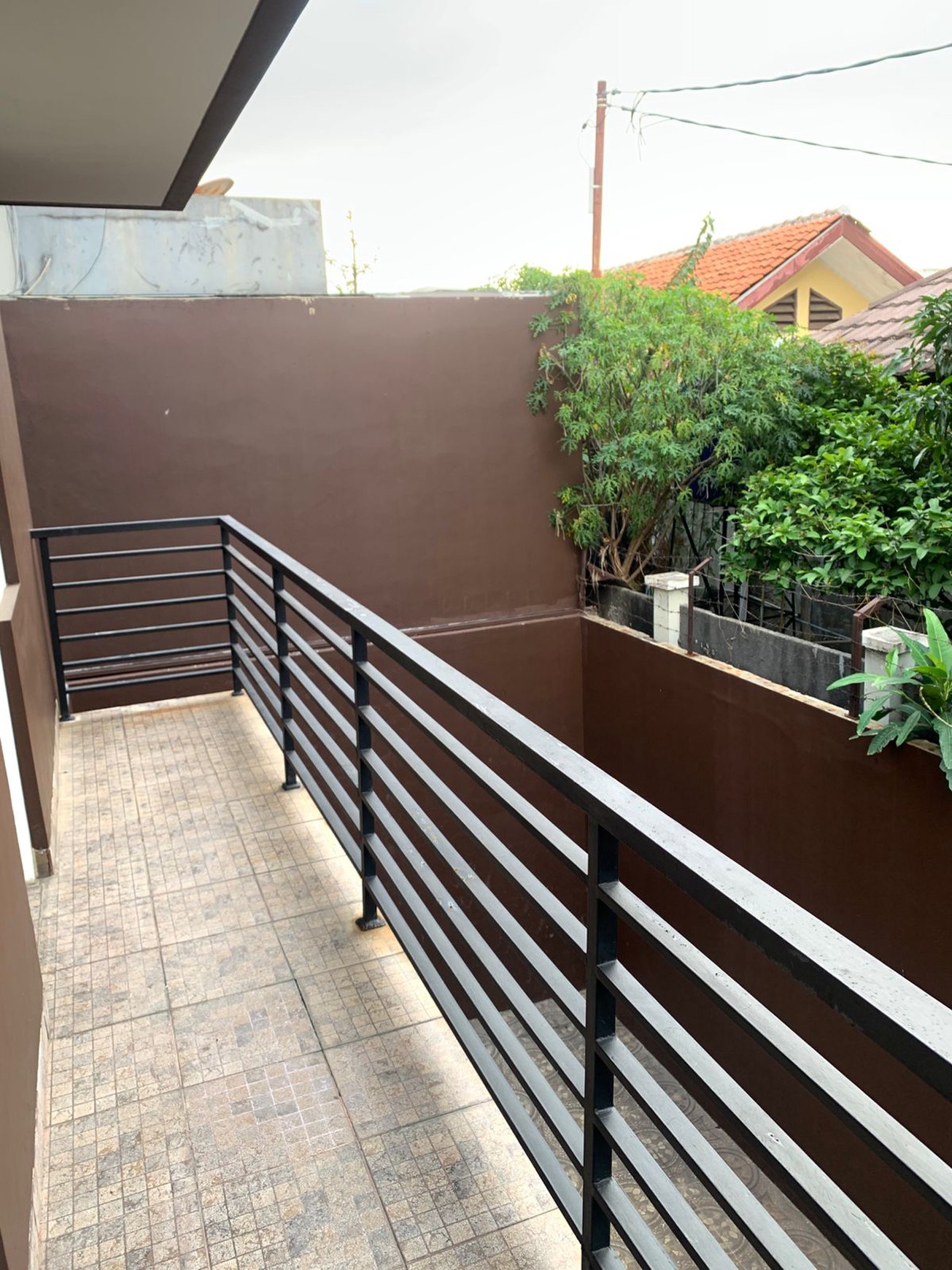 Rumah 2 lantai,dalam cluster,lingkungan ok di Bintaro Jaya 7