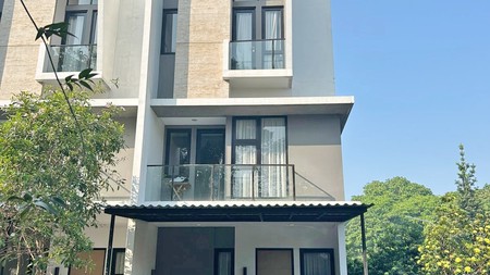 Rumah Minimalis Modern 3 Lantai di Provence Suites BSD City