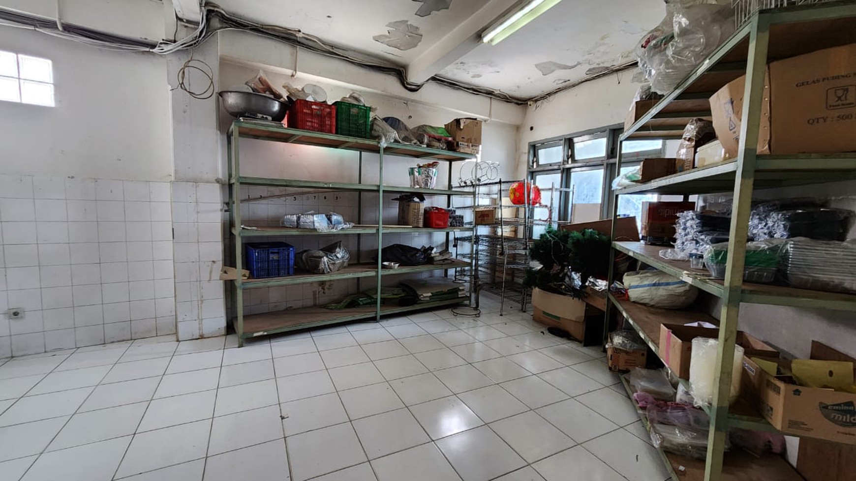 Ruko 4,5 Lantai Lokasi di Jl. Pahlawan Revolusi sangat cocok untuk usaha di area Premium Jakarta Timur