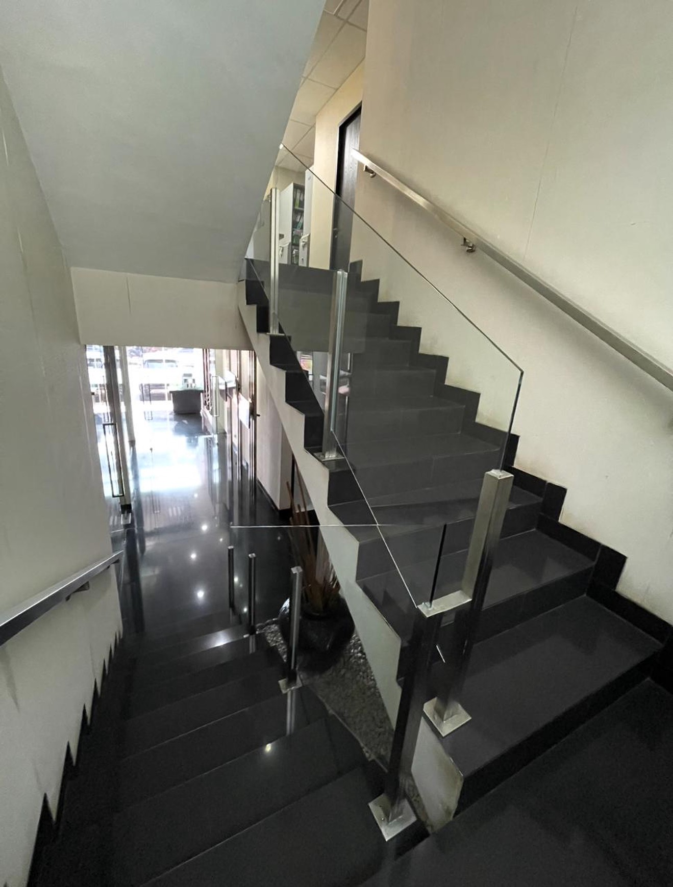DIJUAL CEPAT! Kantor 3 Lantai Full Fasilitas di Lokasi Premium BSD City - Anggrek Lok