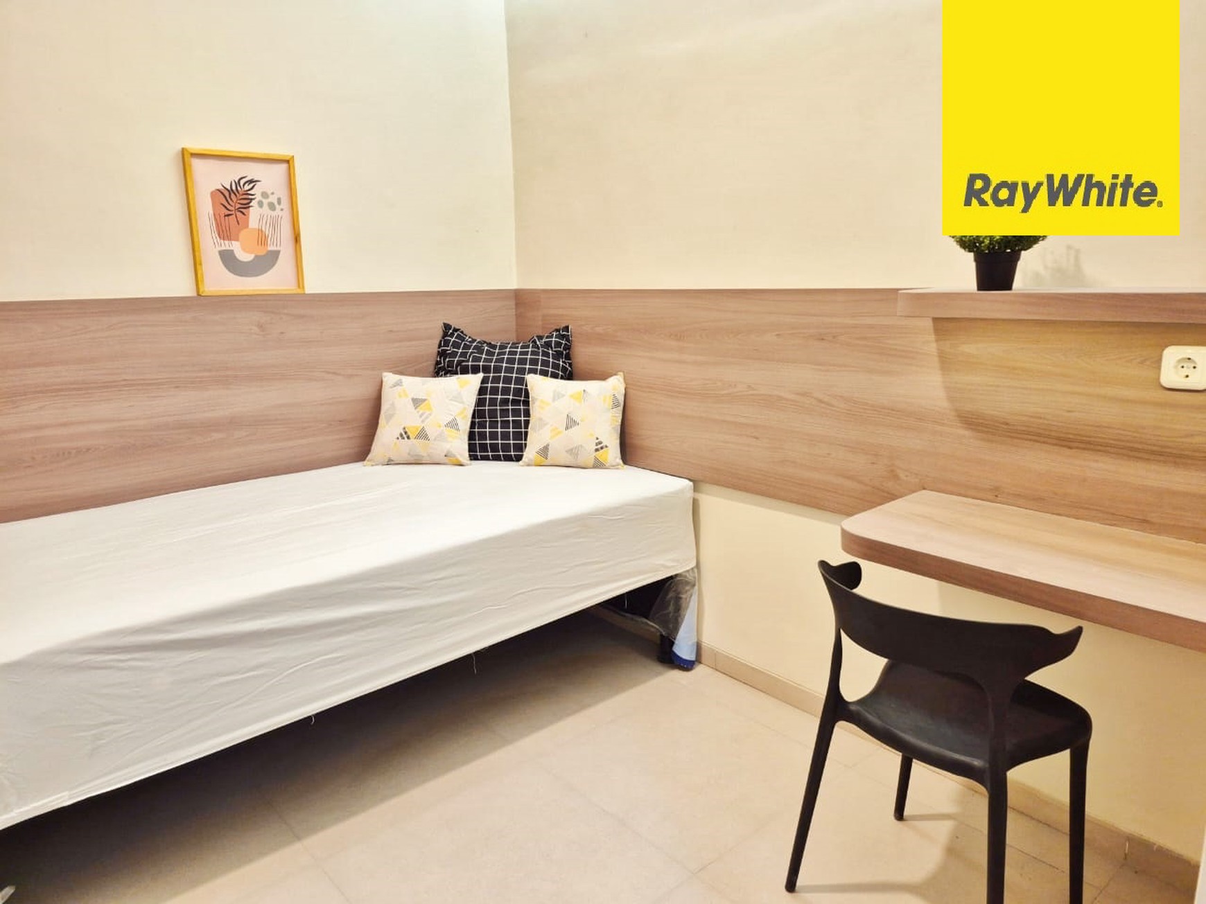 Dijual Rumah Kost 2 lantai di Lebak Arum Surabaya