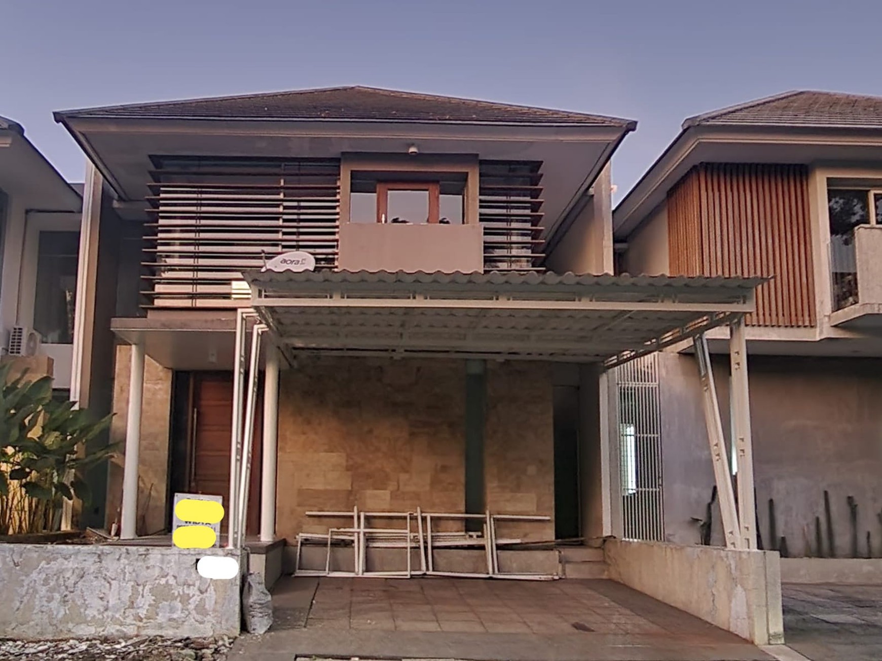 Disewakan Rumah Minimalis Furnish Newton Hill Citraland Surabaya