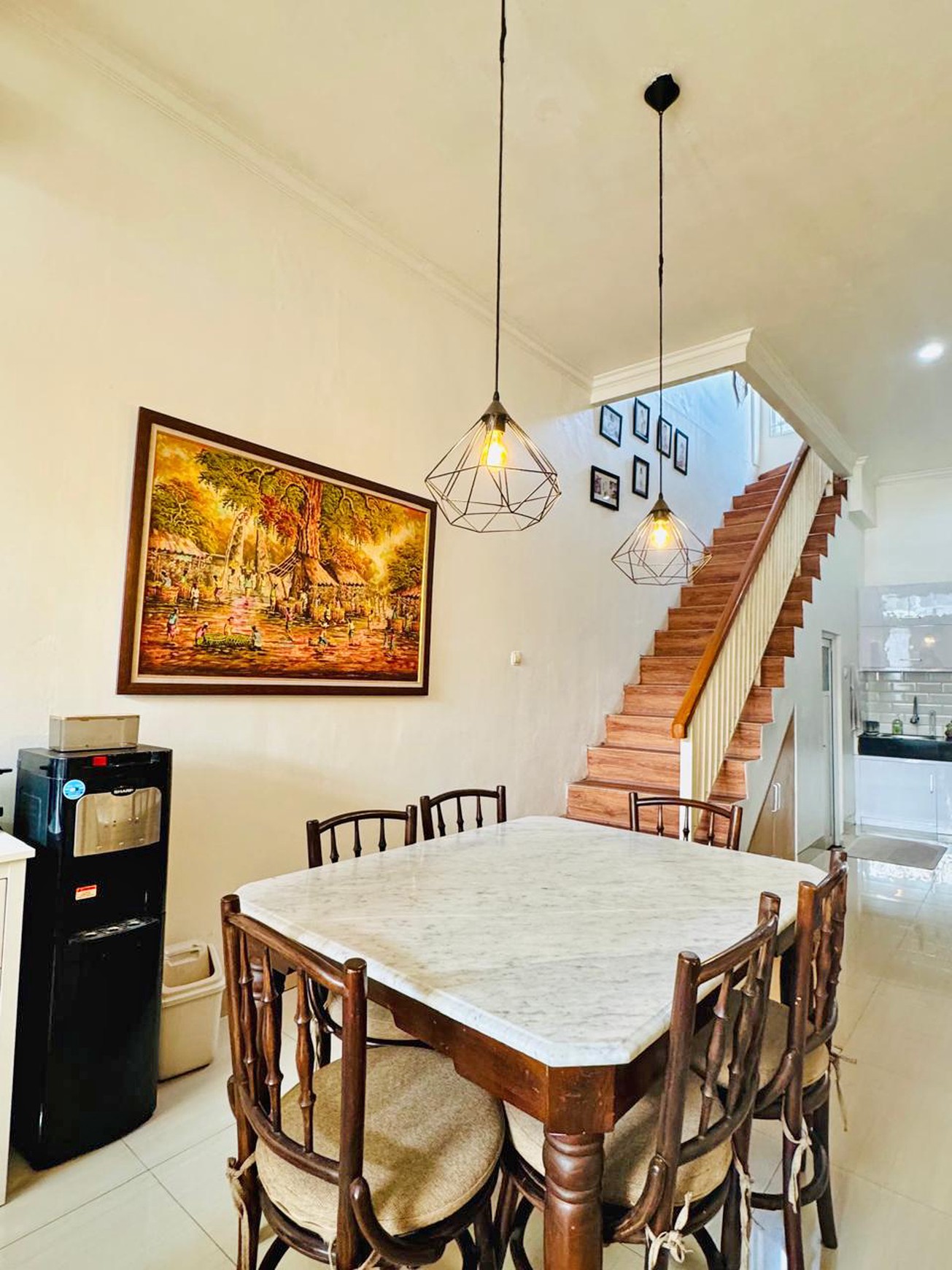 Rumah 2 lantai di Cluster Celesta Graha Raya Bintaro