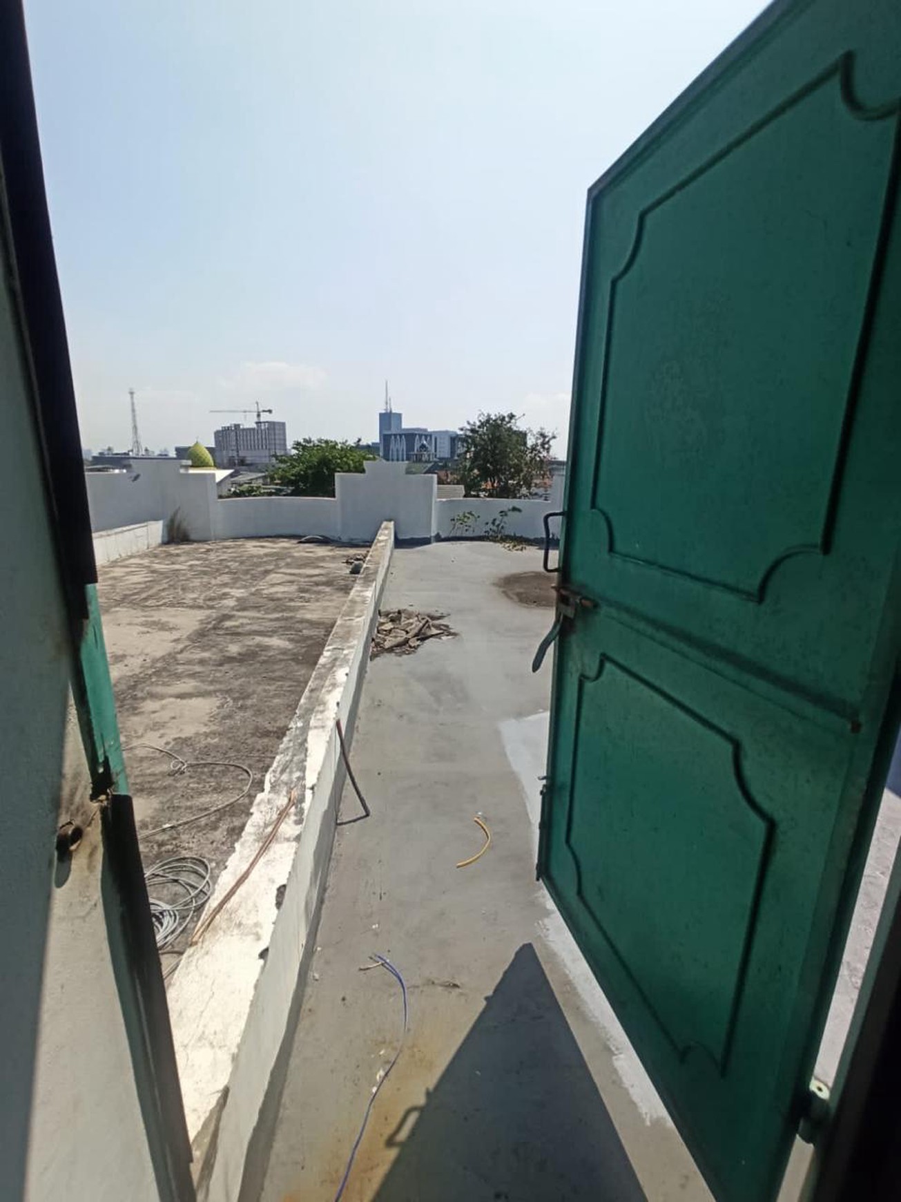 Disewakan Ruko 0 Jalan Raya Di Surabaya Selatan