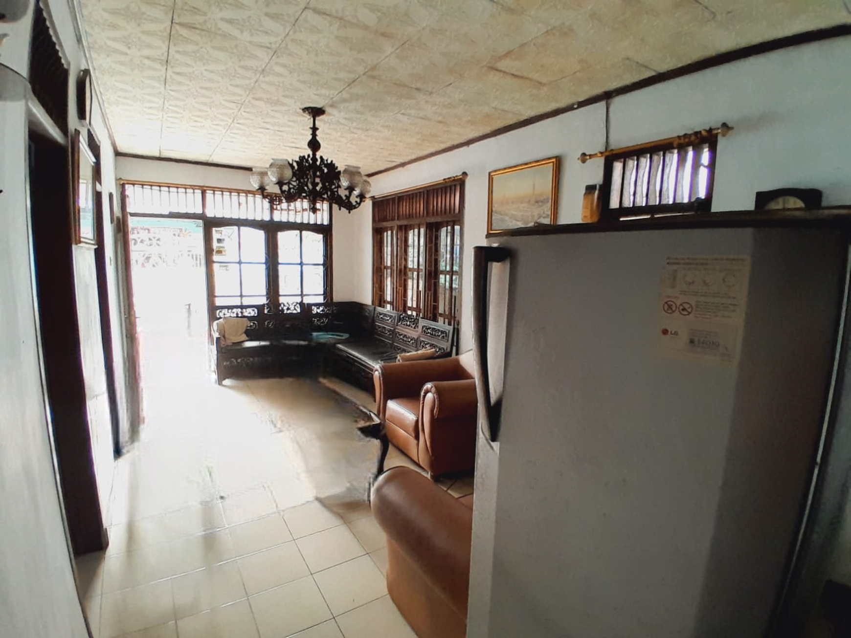 DIJUAL RUMAH TUA HITUNG TANAH DI KEMAYORAN