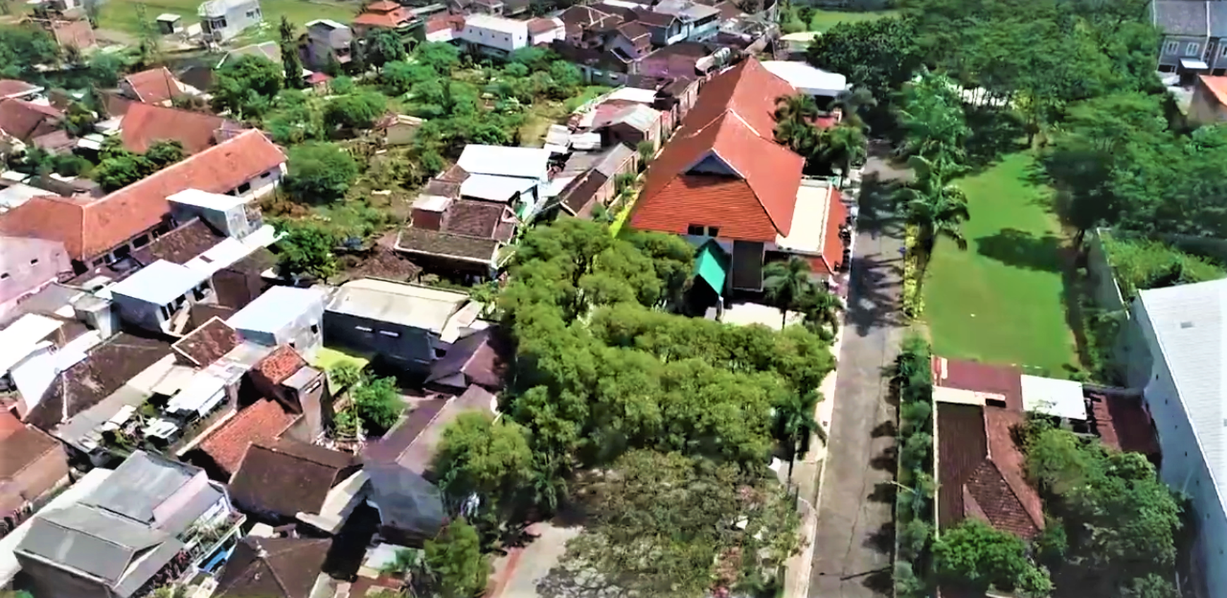 DIJUAL CEPAT! Gedung Strategis di Jl. R. Panji Suroso, Blimbing, Malang