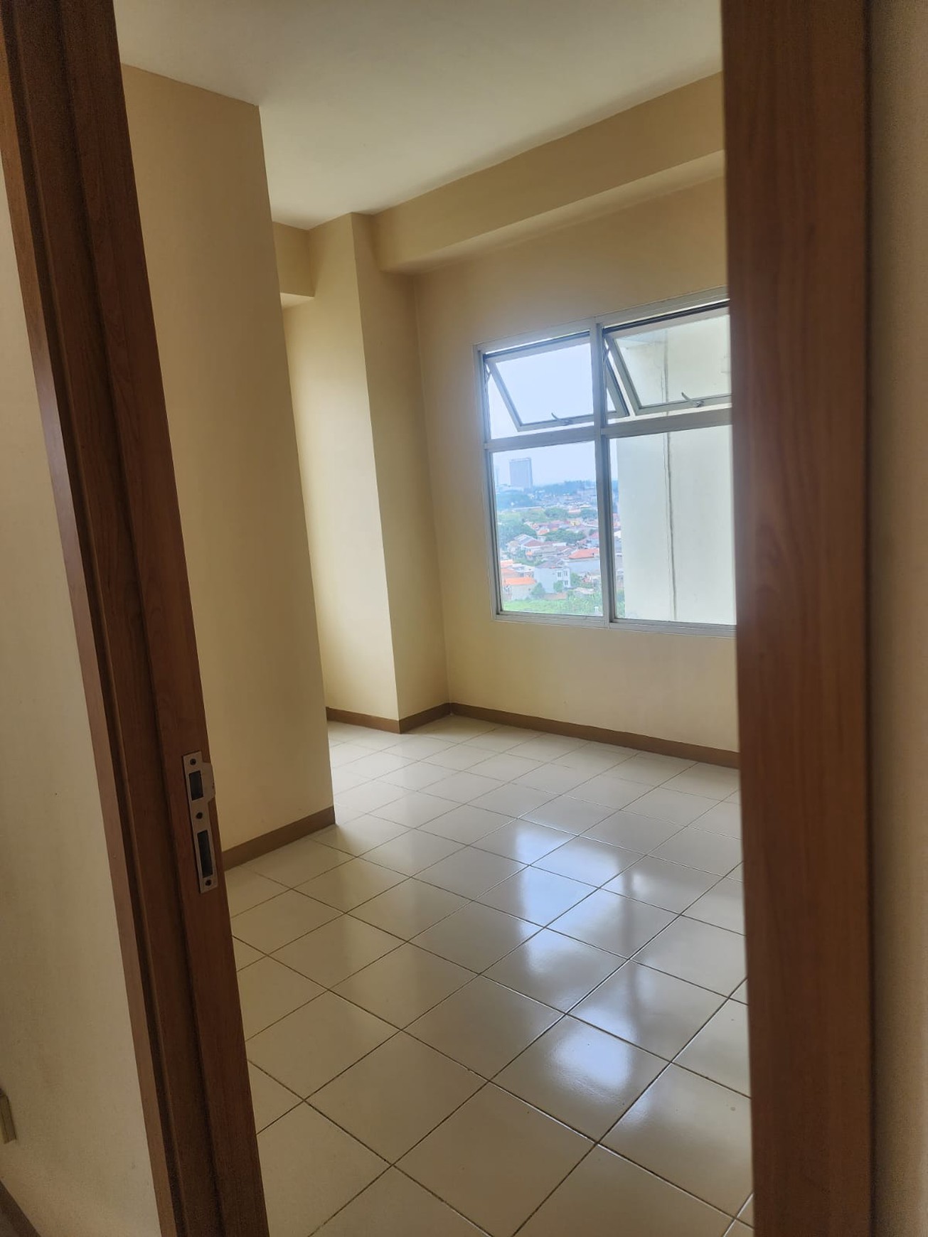 Aapartemen Victoria Square 2BR Unfurnished Tower Valencia Tangerang
