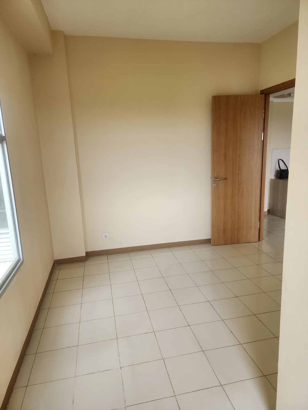 Aapartemen Victoria Square 2BR Unfurnished Tower Valencia Tangerang