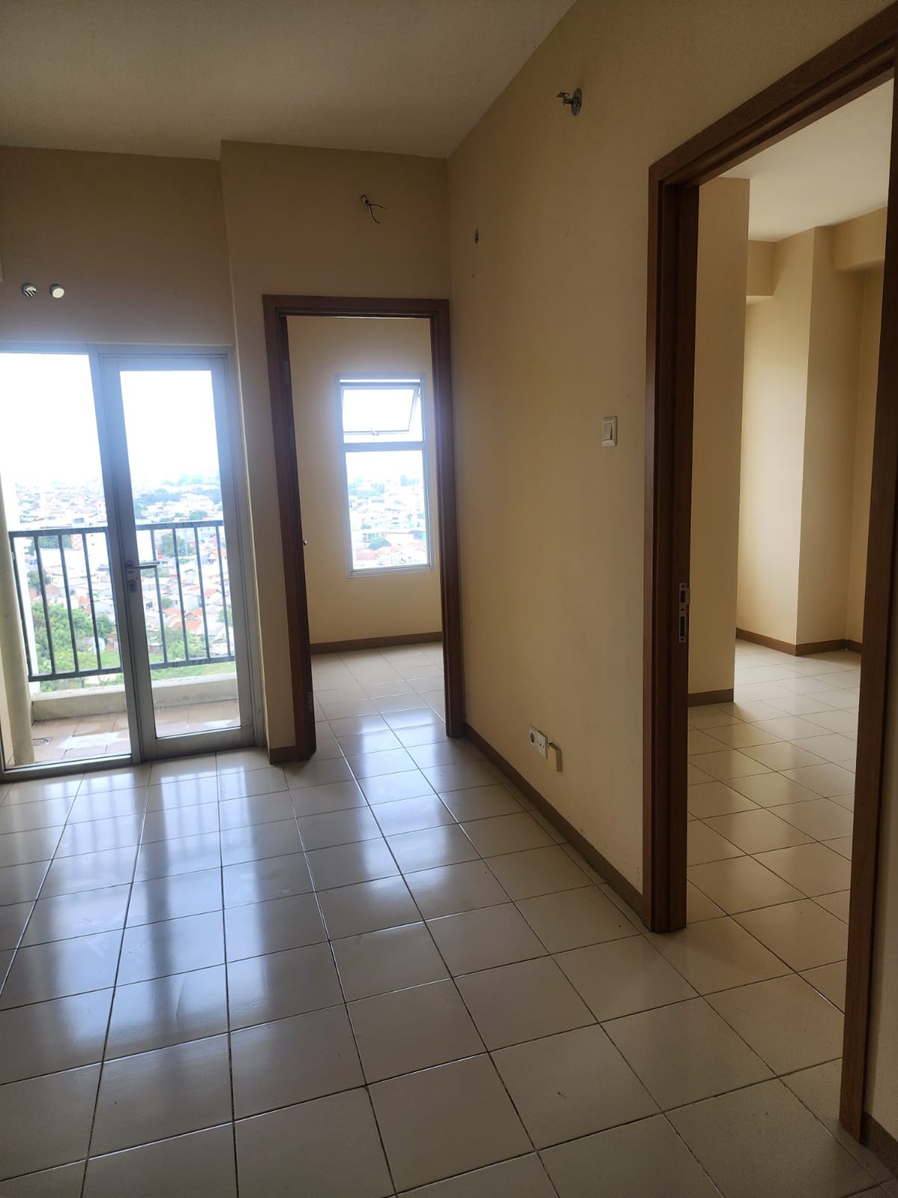 Aapartemen Victoria Square 2BR Unfurnished Tower Valencia Tangerang
