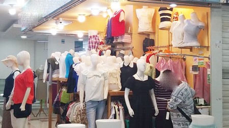 Kios Gandeng 2 Unit di Season City Tambora Jakarta Barat