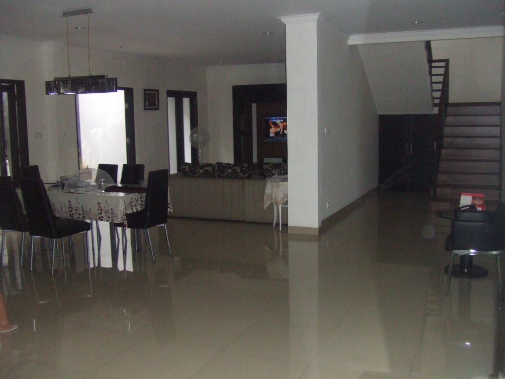 Rumah di Jakarta Selatan 2 Lantai KT 4+2 KM 4+1 SHM
