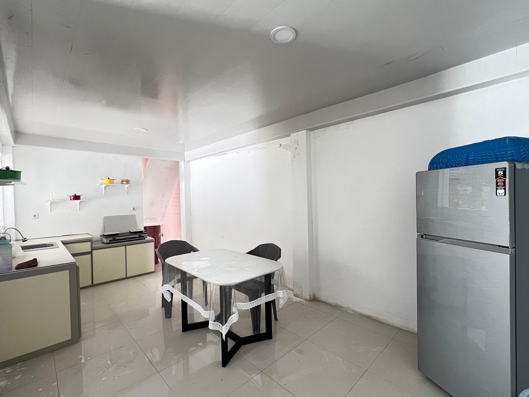 Dijual Tanah Bonus Rumah Di Kertajaya indah Tengah