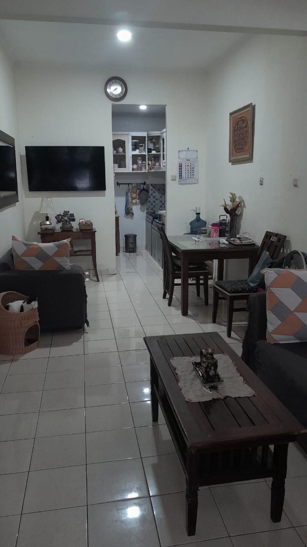 Rumah 1 lantai Siap Huni dalam cluster di Kota wisata