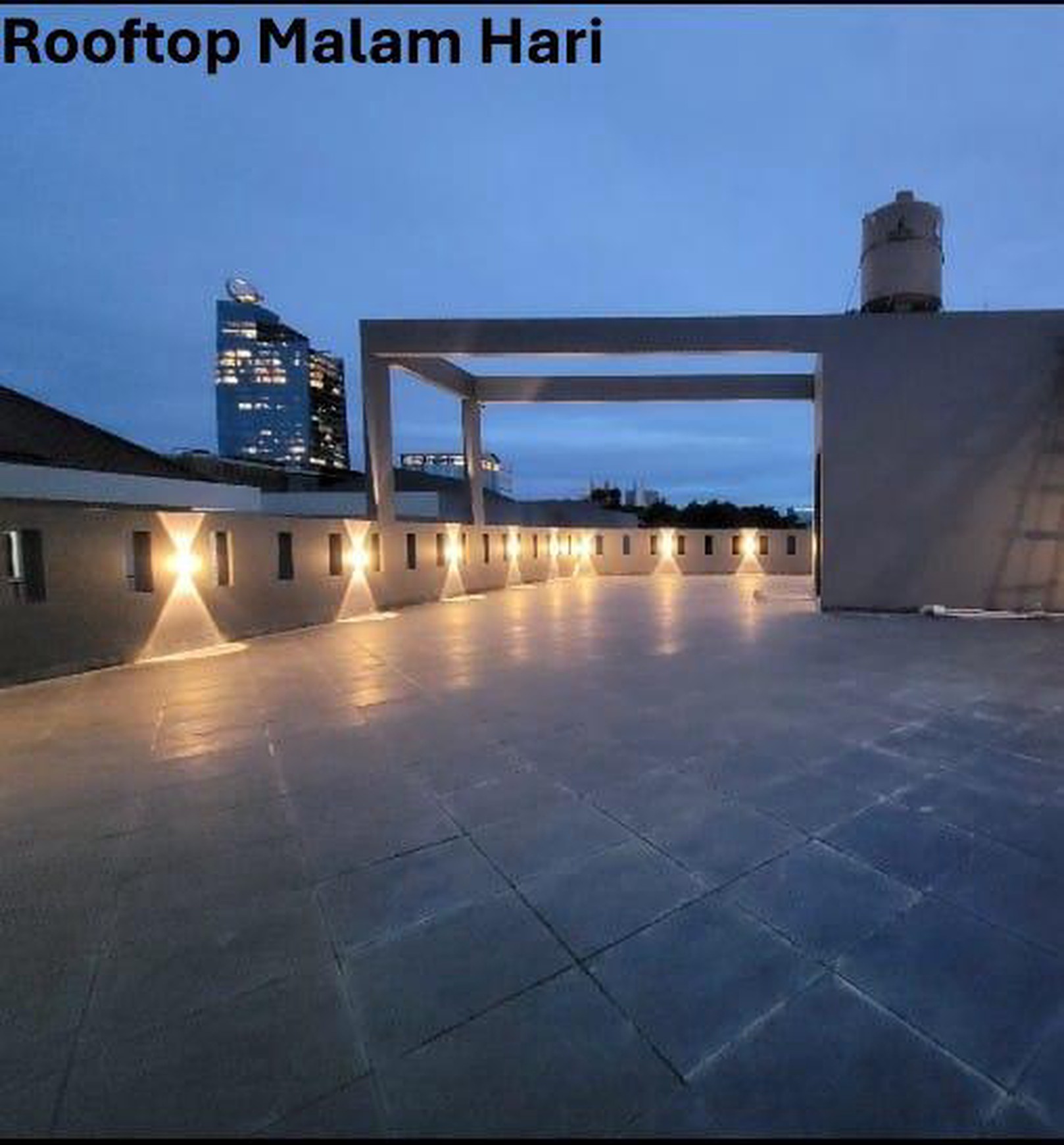Rumah di Jakarta Pusat 2 Lantai + Balkon LT 294 LB 482 sudah SHM Ada Pool di dalam nya