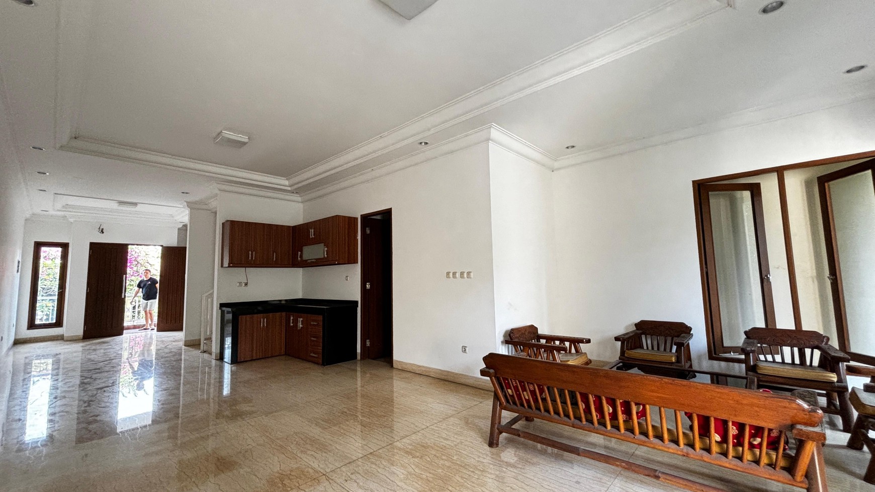 Rumah Baru 3 1/2 Lantai, Di Cluster Eksklusif Puri Maharani, Pejaten, Jakarta Selatan