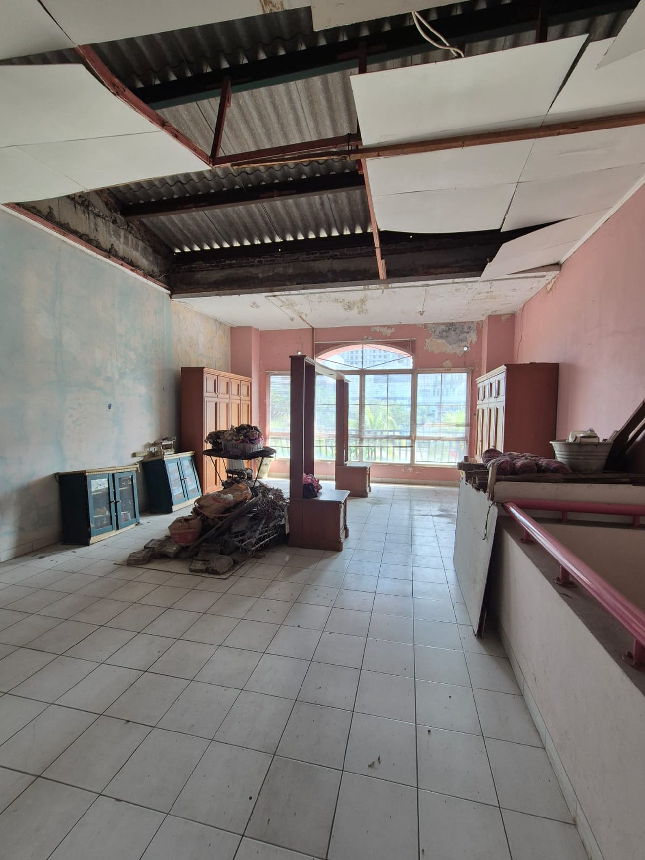 Dijual ruko 2 lantai lokasi sangat strategis menghadap Aeon Mall Sentul 