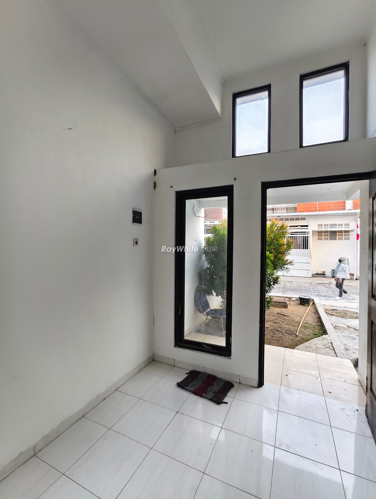 Rumah Tanah Luas Termurah Hadap Selatan SHM Di Surabaya Utara