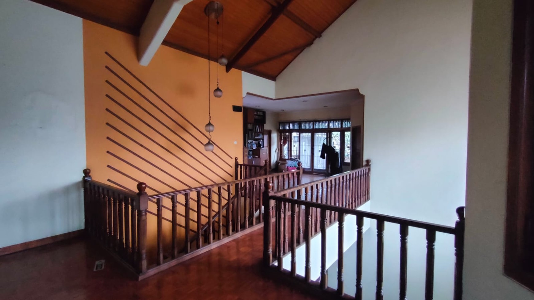 Dijual Lelang Rumah Klasik Luas Tanah 1042m2 Area Ceger Jakarta Timur