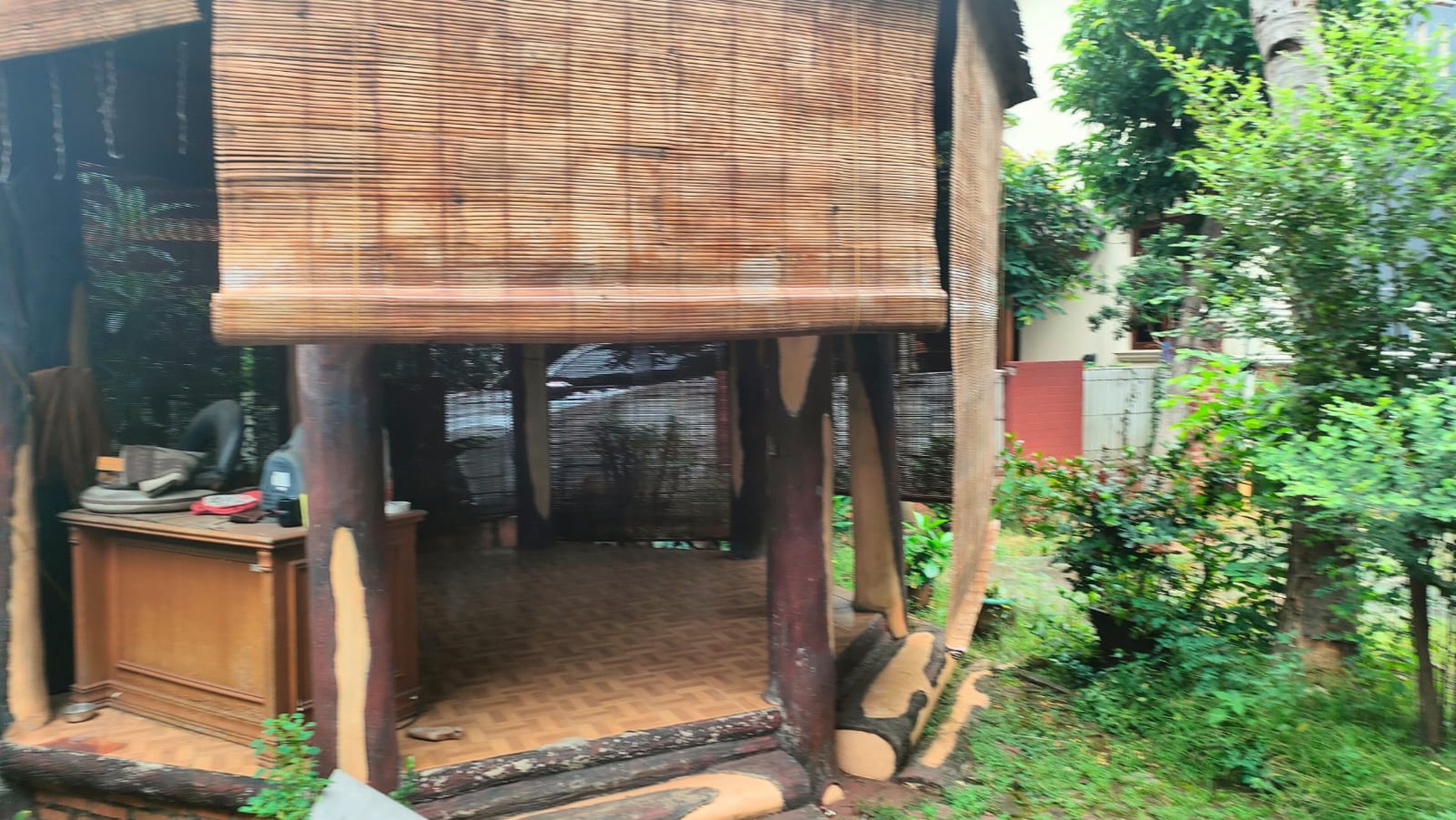 Dijual Lelang Rumah Klasik Luas Tanah 1042m2 Area Ceger Jakarta Timur