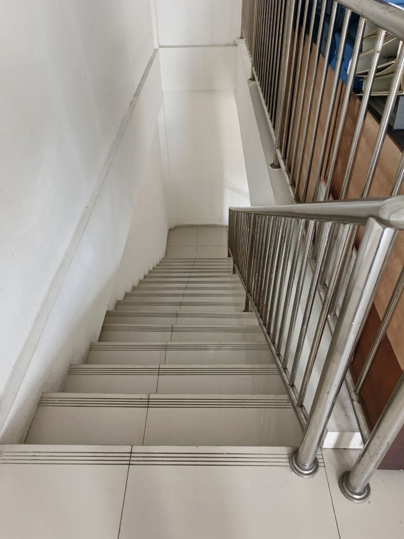 Ruko strategis siap pakai di Veteran Jakarta Selatan