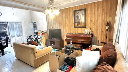Rumah 2 Lantai Siap Huni dengan Hunian Nyaman dan Asri @Sektor 9, Bintaro