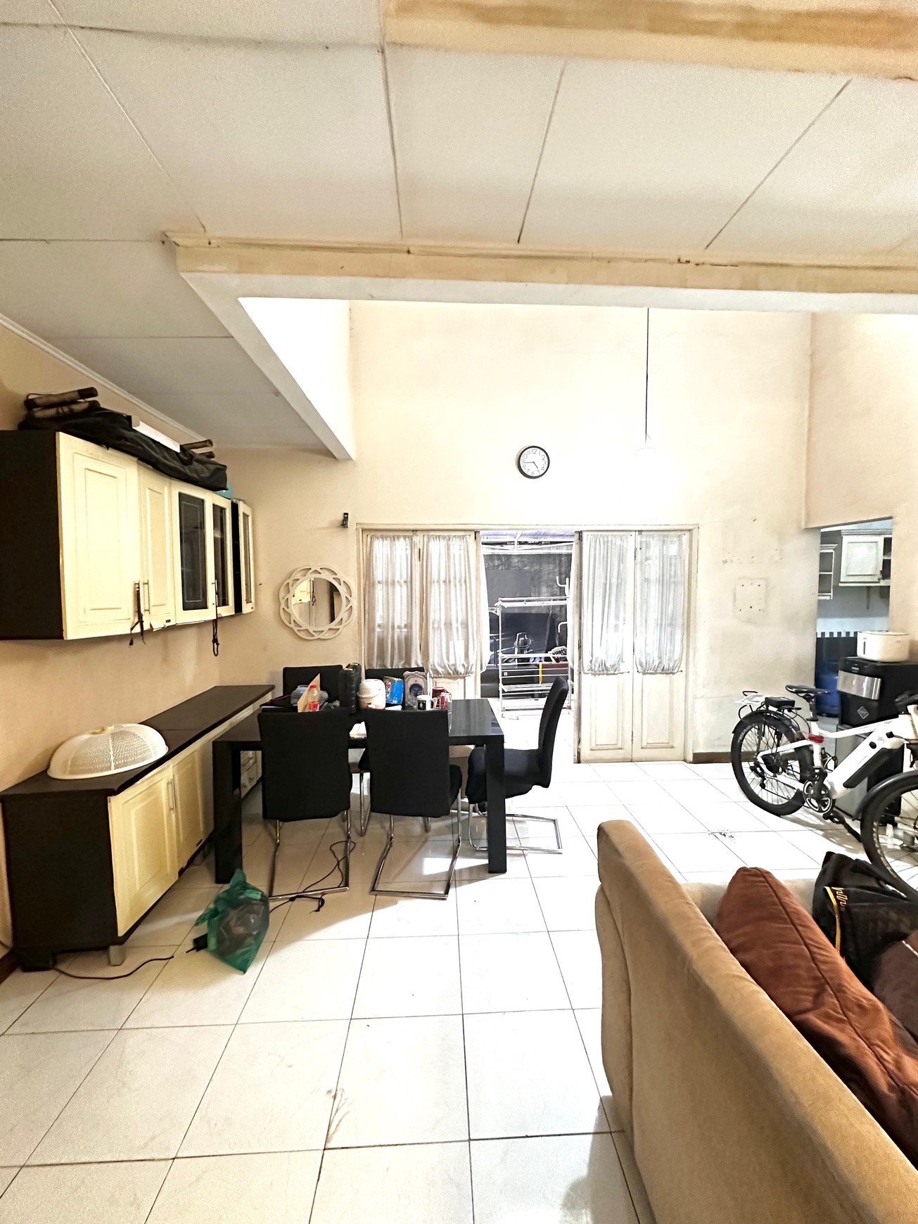 Rumah 2 Lantai Siap Huni dengan Hunian Nyaman dan Asri @Sektor 9, Bintaro