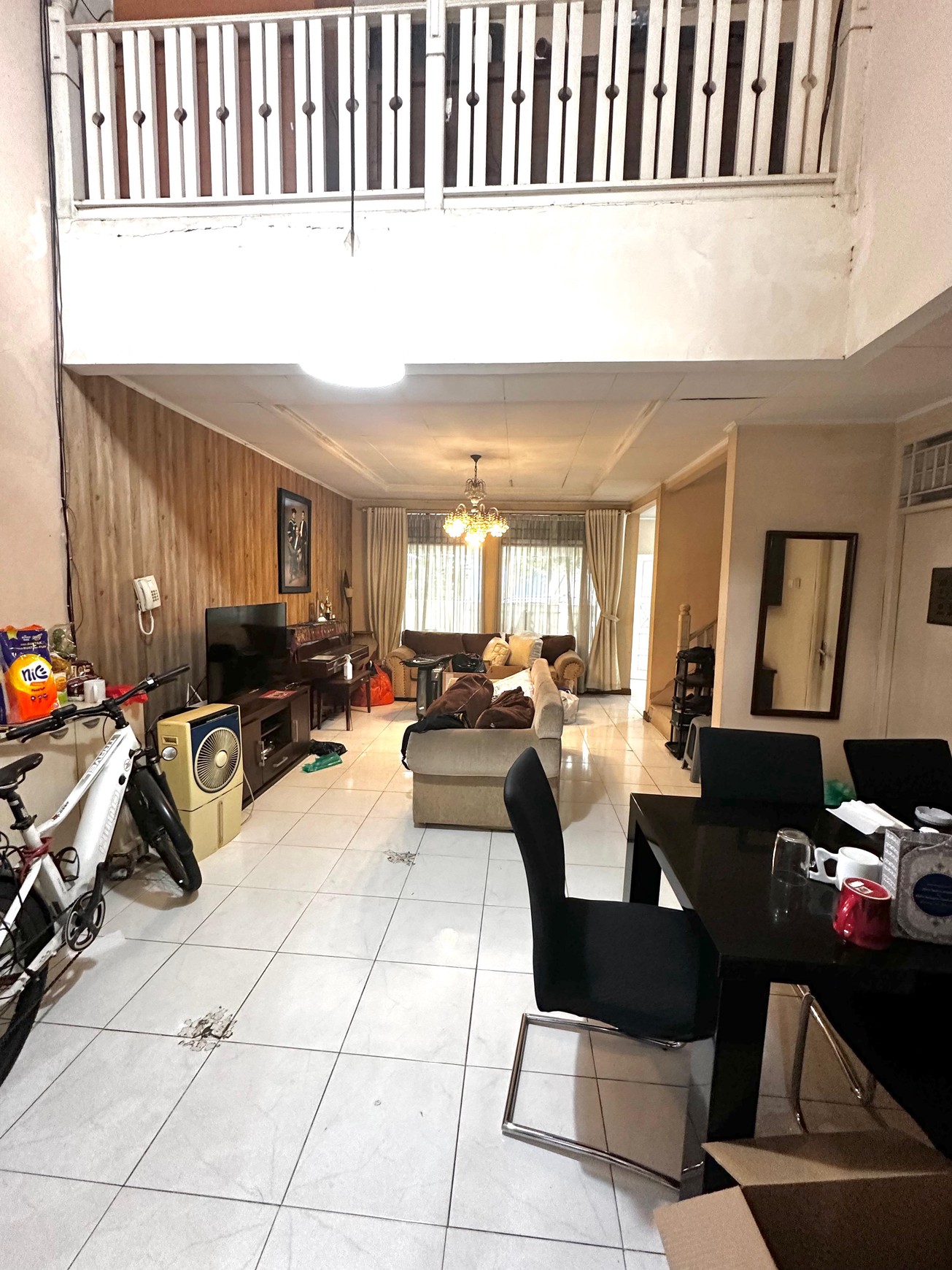 Rumah 2 Lantai Siap Huni dengan Hunian Nyaman dan Asri @Sektor 9, Bintaro