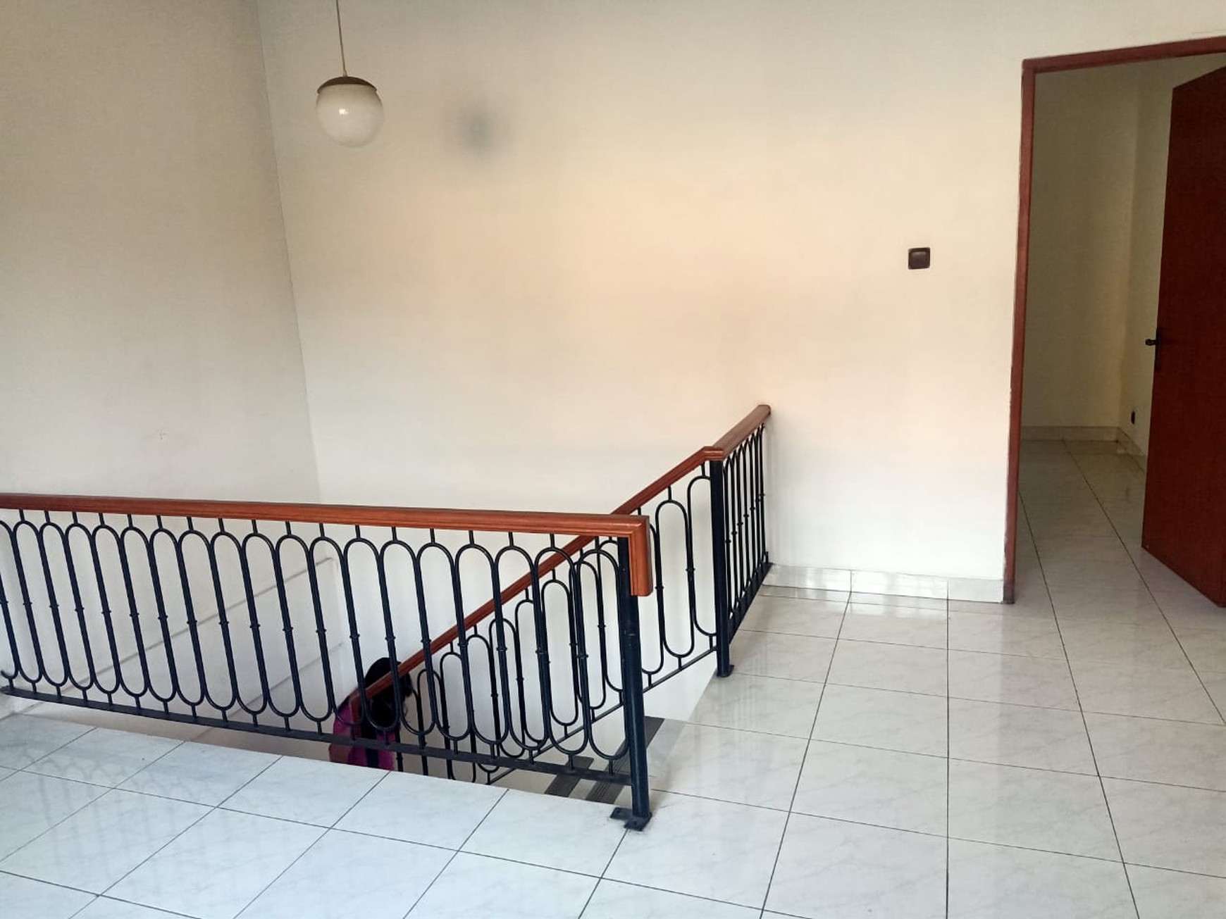 DISEWA RUMAH CLUSTER - HUNIAN HIJAU,ASRI DAN TENANG.