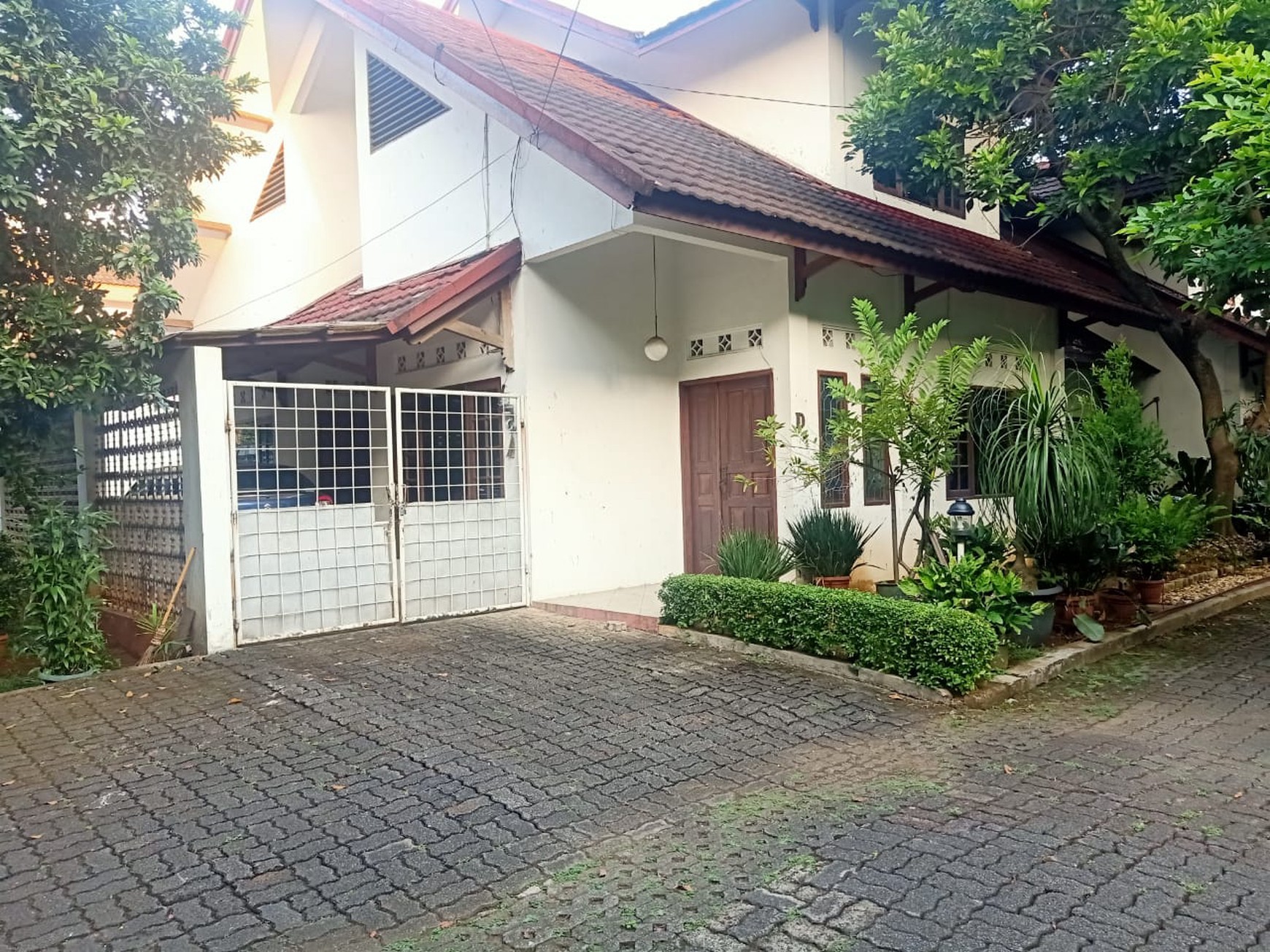 DISEWA RUMAH CLUSTER - HUNIAN HIJAU,ASRI DAN TENANG.
