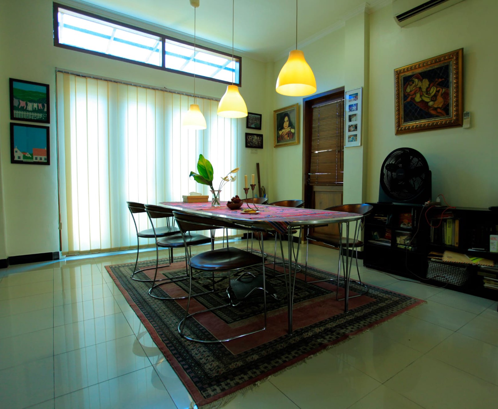 Rumah Luas LT 730 LB 350 di Pondok Aren sudah SHM