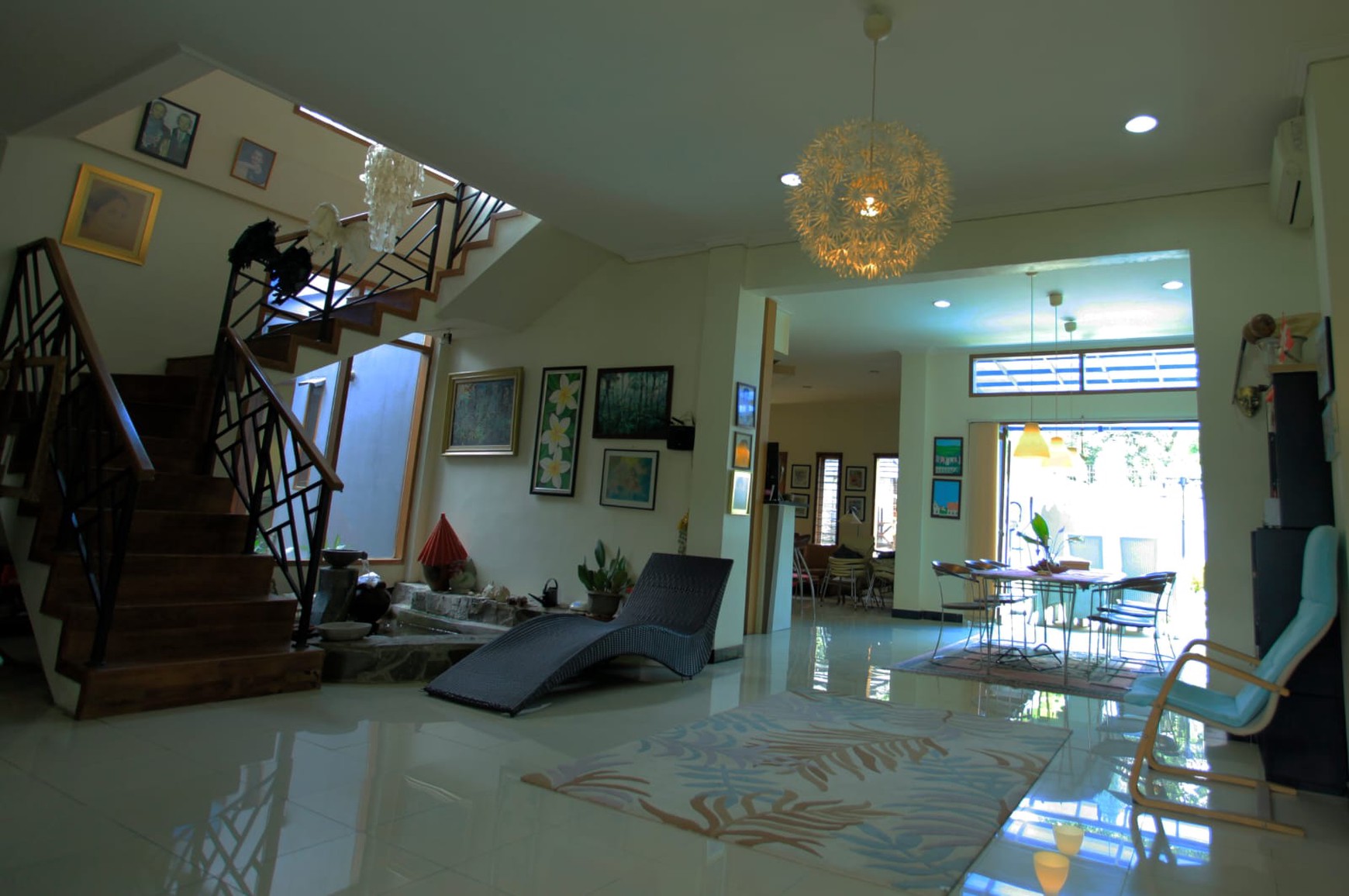Rumah Luas LT 730 LB 350 di Pondok Aren sudah SHM