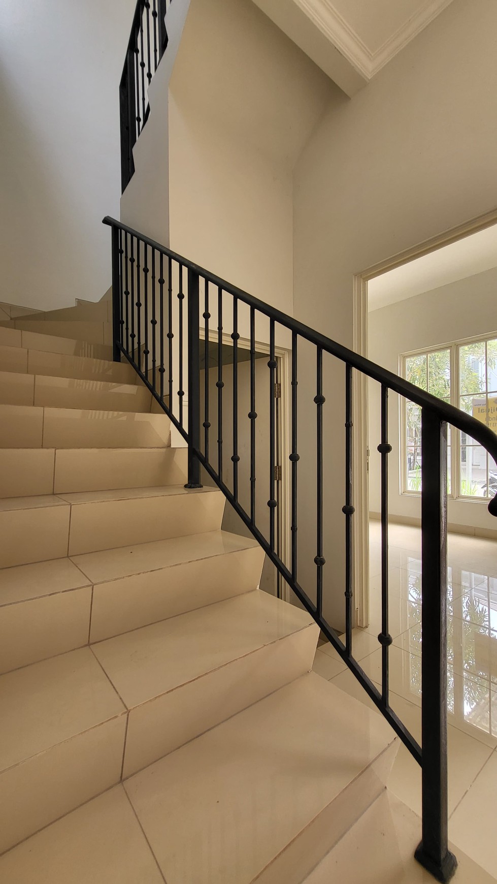 Rumah siap huni Milenium City Lokasi dekat stasiun parung panjang