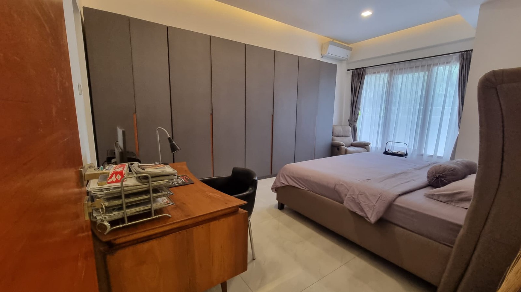 Di jual rumah nyaman di Jl Sinabung Kebayoran Baru dekat Plaza Senayan dan Senayan City.
