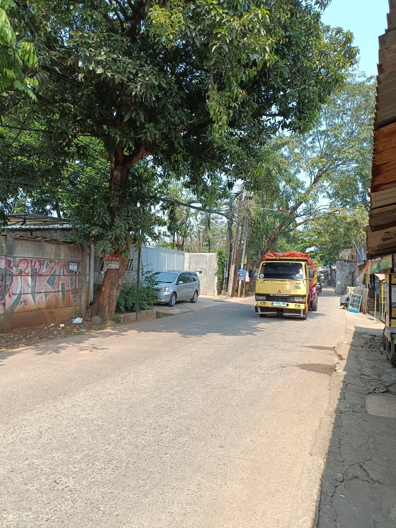 Kavling Luas dan Strategis di Cibubur Di Jual Cepat