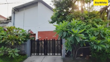 Dijual Rumah di Jalan Simolangit Surabaya