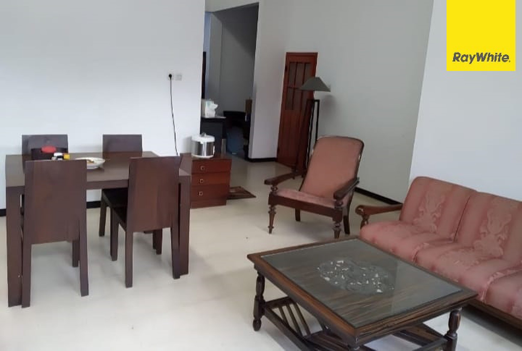 Dijual Rumah di Jalan Simolangit Surabaya