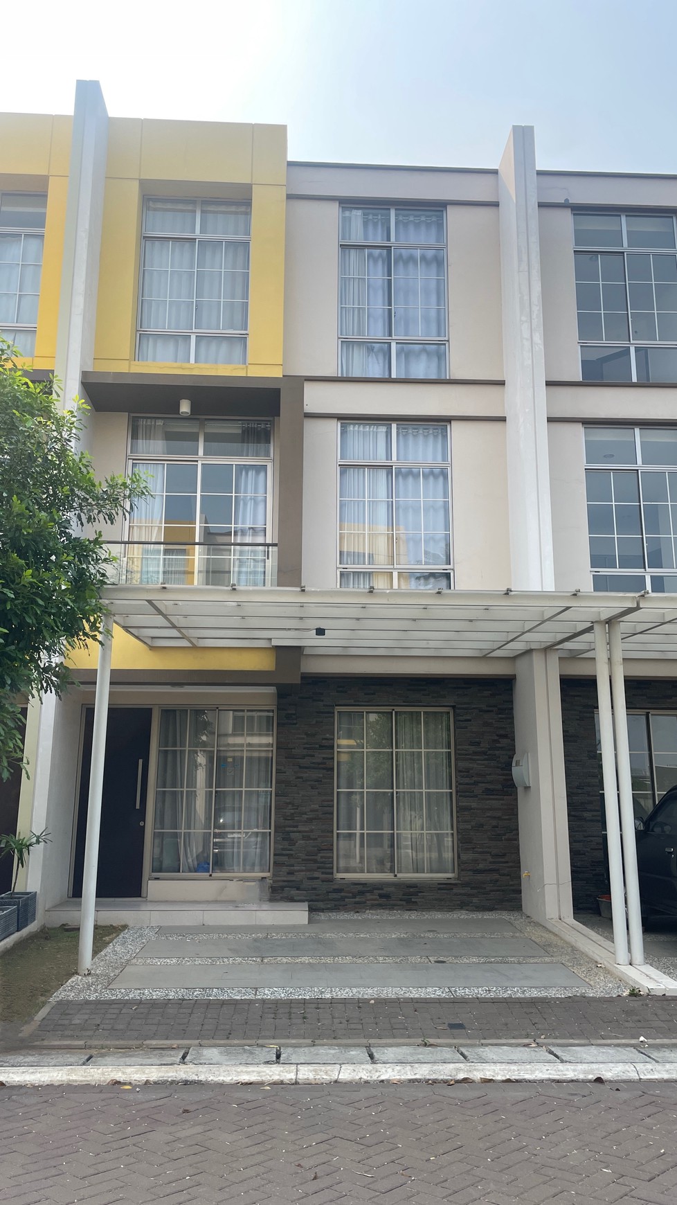Jual Rumah 3 Lantai PIK 2 Cluster Miami - Full Renovasi, Siap Huni