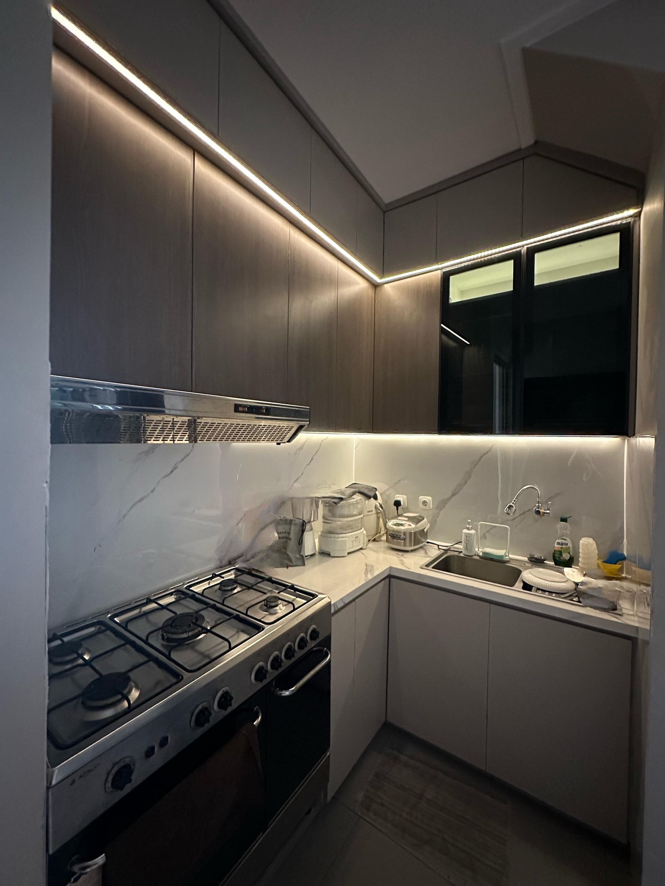 Jual Rumah 3 Lantai PIK 2 Cluster Miami - Full Renovasi, Siap Huni